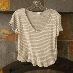 🔴Splendid Grey White Striped V Neck T Shirt Relaxed Fit size small soft rayon